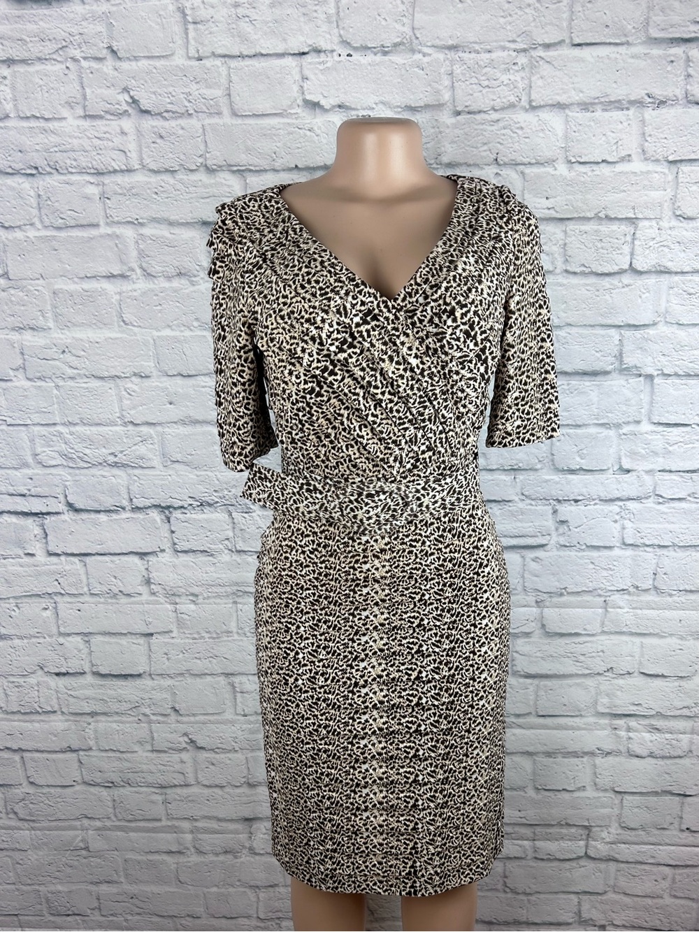 Adrianna Papell Animal Print Faux Wrap Sheath Dress Belted Size 6 Stretchy